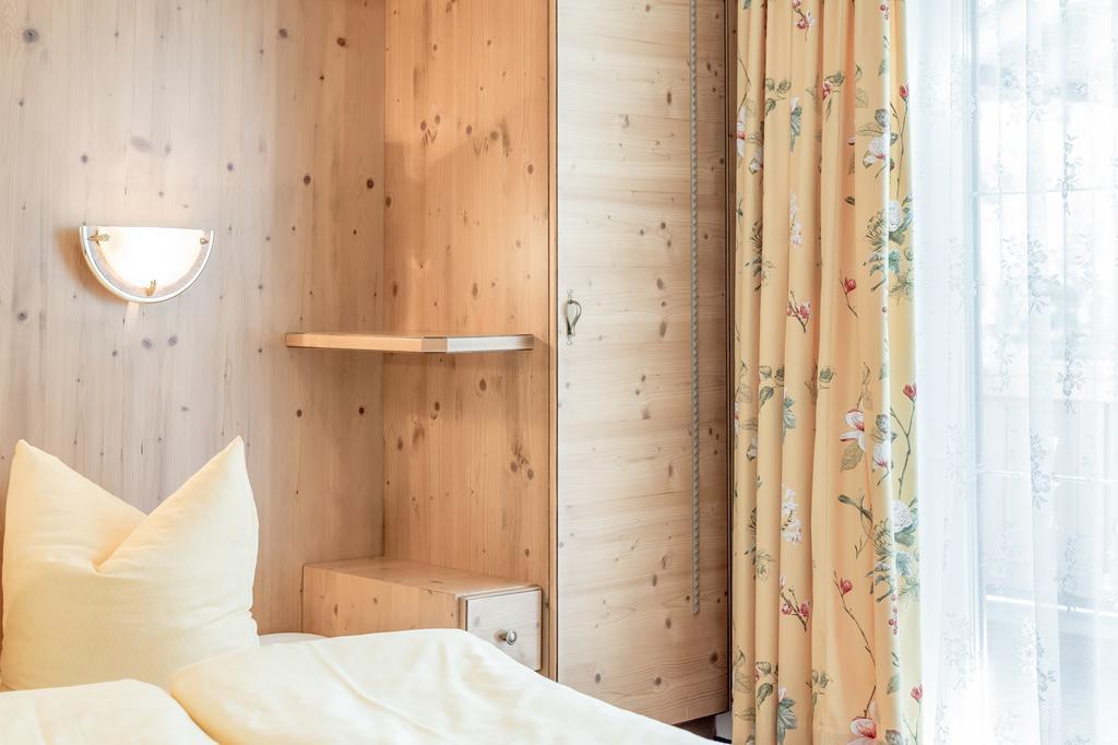 Ferienhaus Apart Sonnzeit Sölden Zimmer foto