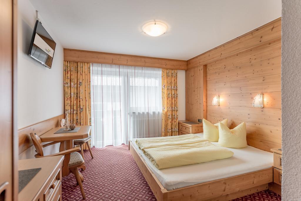 Ferienhaus Apart Sonnzeit Sölden Zimmer foto
