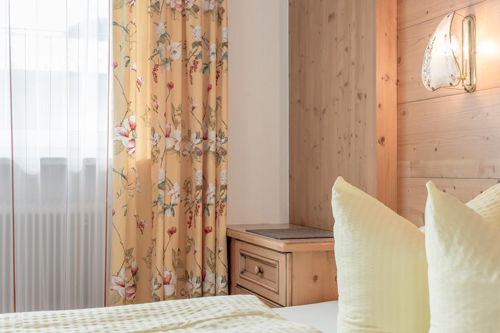 Ferienhaus Apart Sonnzeit Sölden Zimmer foto